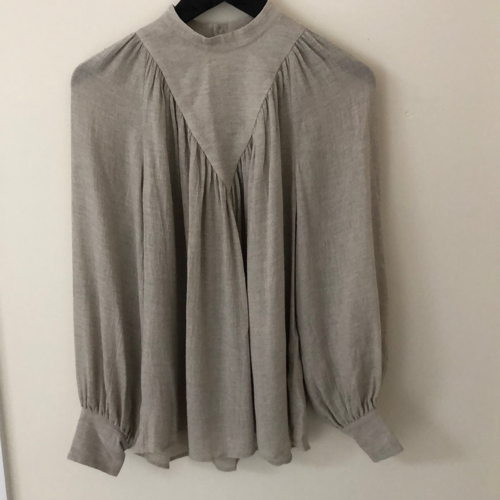 Flowy cream shirt